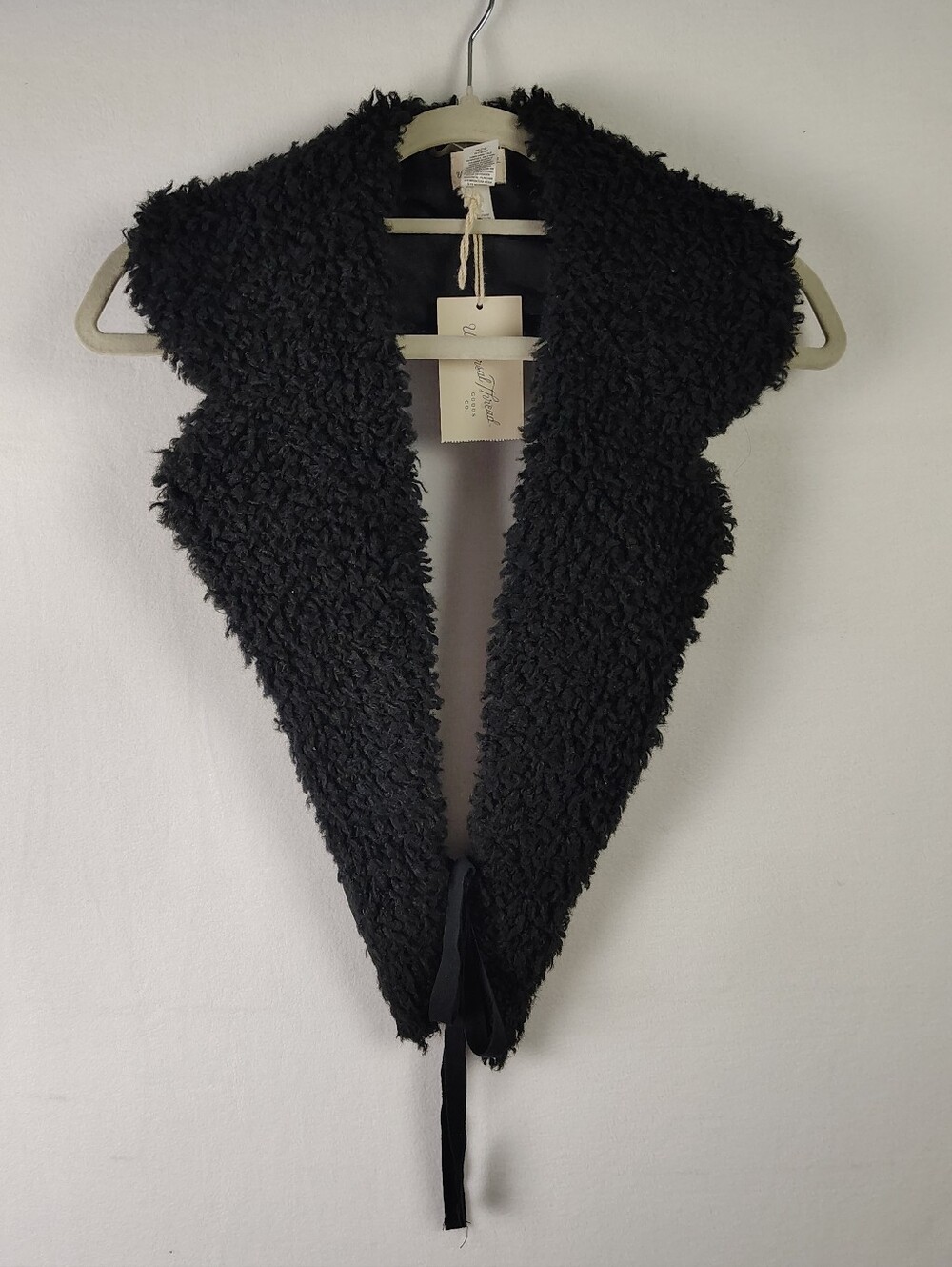 New Universal Thread Black Sherpa Lapel Accessorie